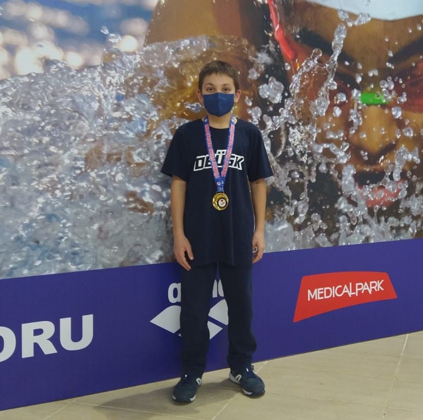 Özgün, Trabzon’dan Şampiyonluk Madalyasıyla Döndü