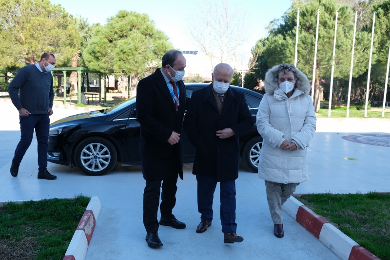 MEV Yönetim Kurulu Başkanımız Mehmet Temel Okulumuzu Ziyaret Etti